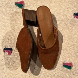 Universal Threads Heeled Mules